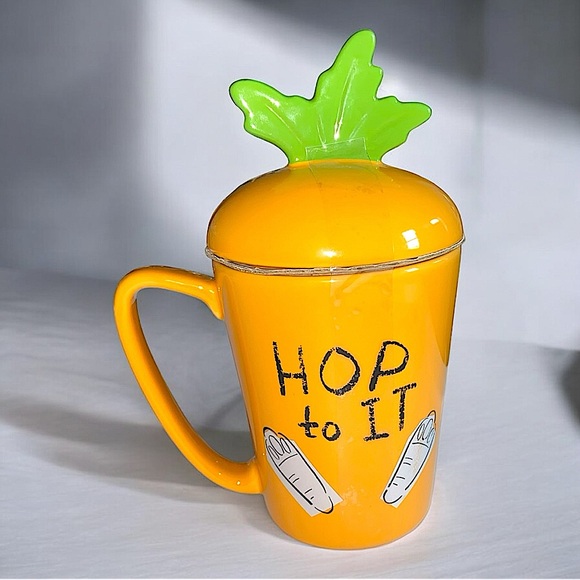 🏰 - Disney Parks Exclusive - Zootopia - Judy Hopps Ceramic Mug with Lid - Picture 2 of 3